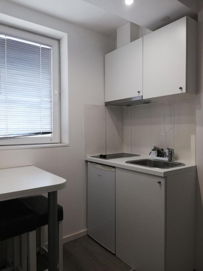 Apartments Simple Teslina Zágráb Kültér fotó
