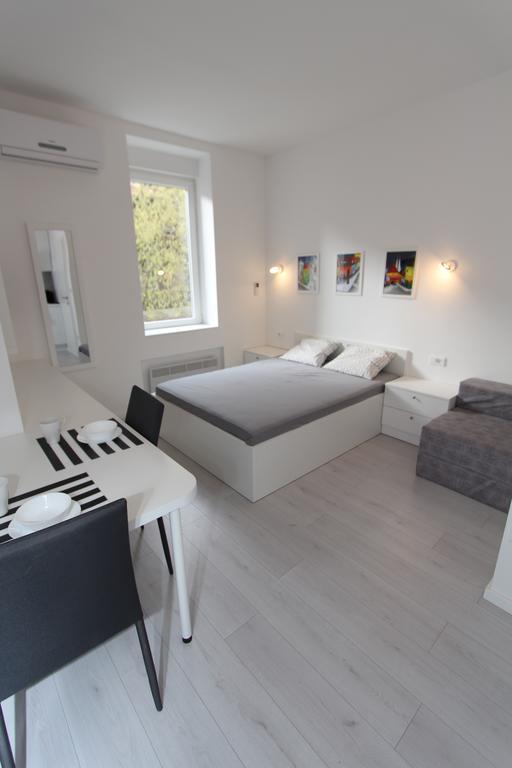 Apartments Simple Teslina Zágráb Kültér fotó